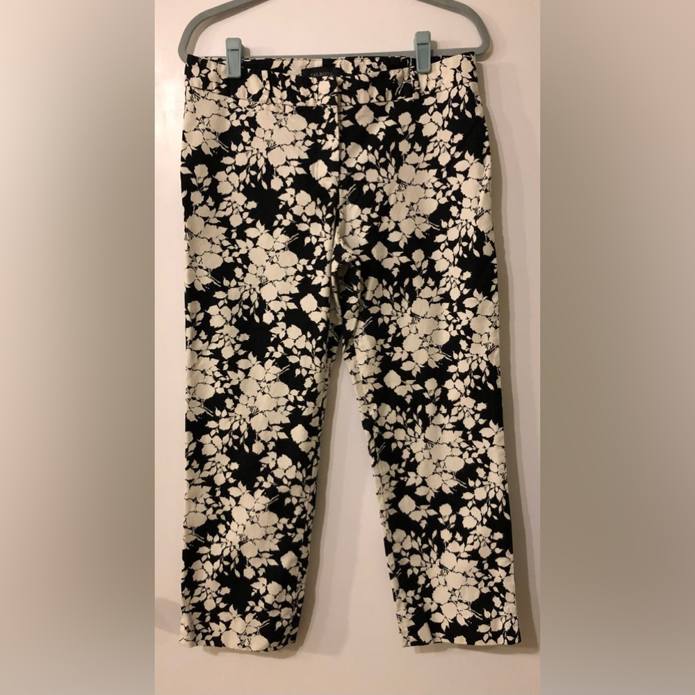Talbots Black and White Cropped Floral Print Pants Size 8